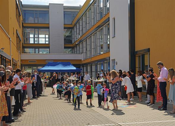2021 08_accadis isb_einschulung_foto privat
